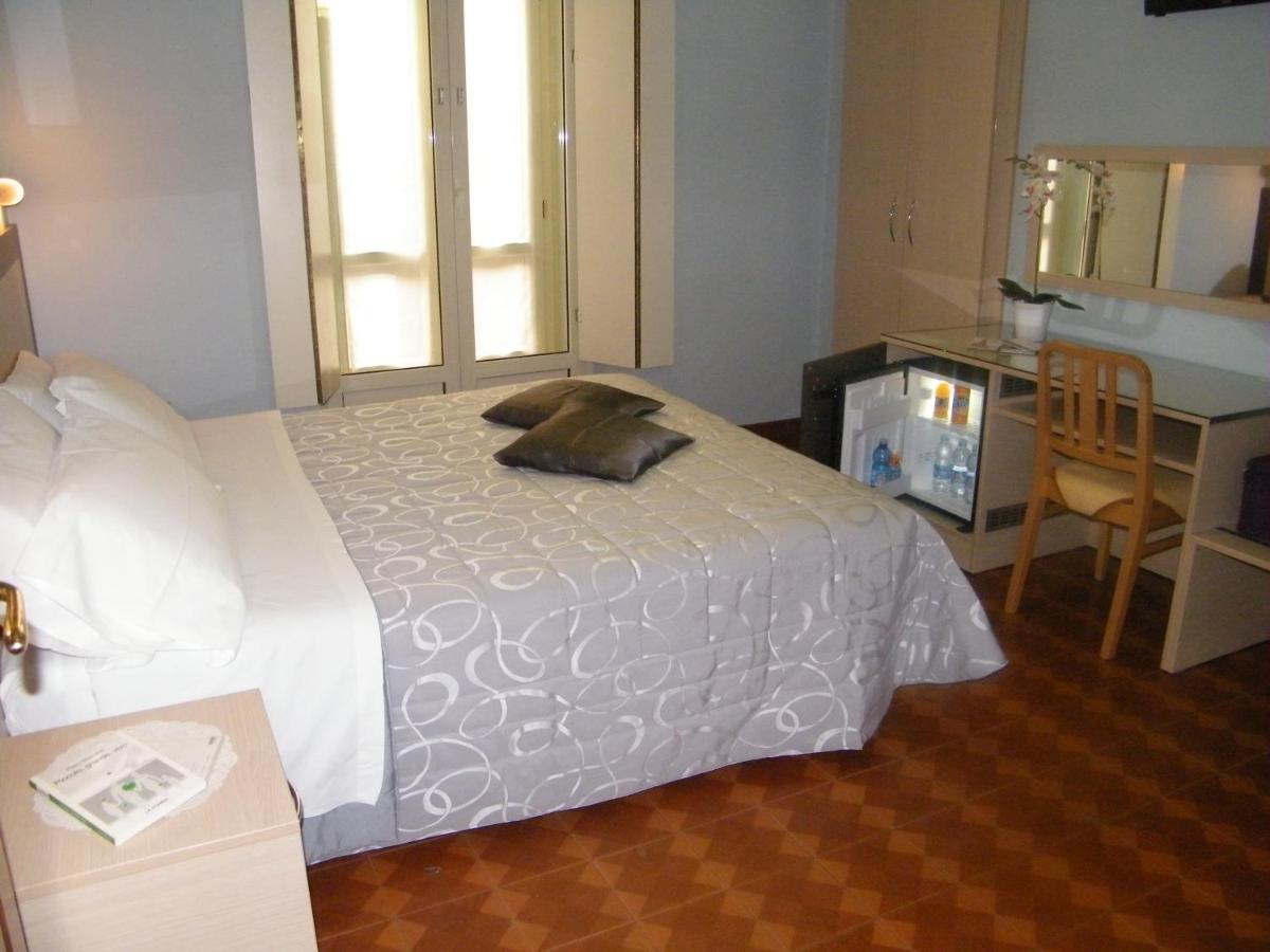 Torino Central-- Rooms And Apartments - Alba Buitenkant foto