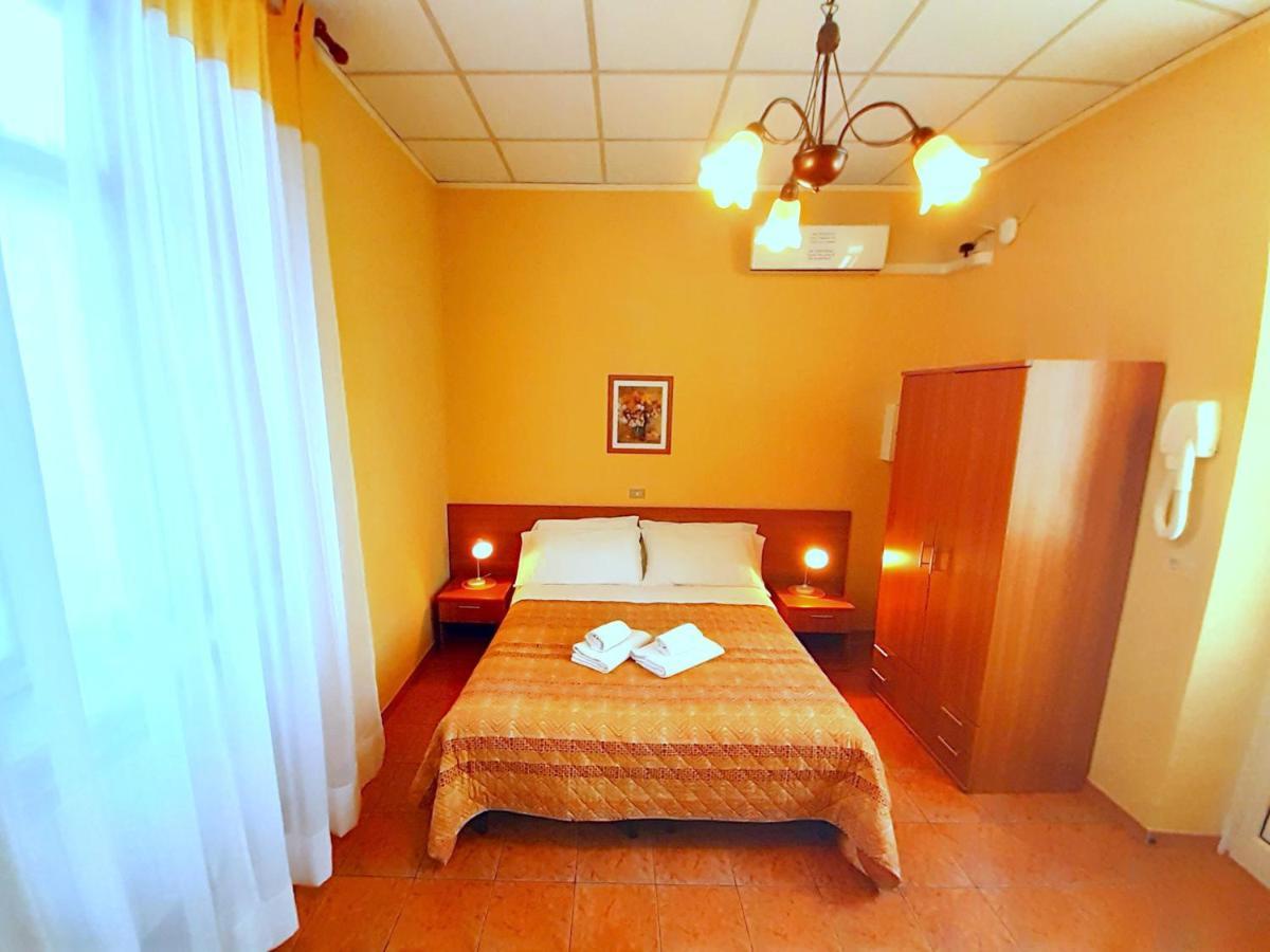 Torino Central-- Rooms And Apartments - Alba Buitenkant foto